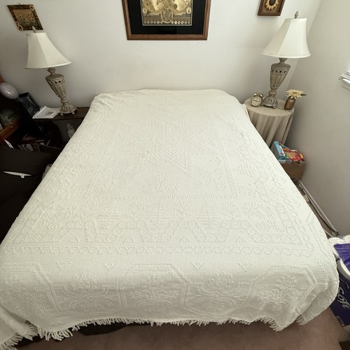 Vintage candlewick bedspread - candlewick,