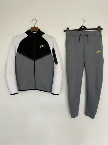 Nike tech fleece - tracksuit, new