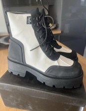 Shellys Ankle Boots Size 7