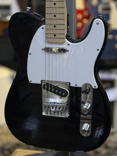Squier fender sonic - by, fender sonic