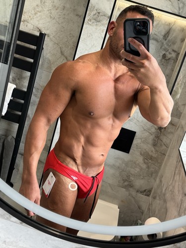 Super rare red speedo solar - rare,