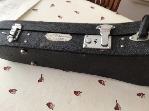 Violin woth bow - and, case