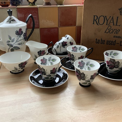 Royal albert masquerade - royal, 15