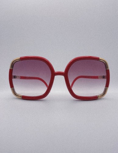 Carré rouge 1970s - "le, ted