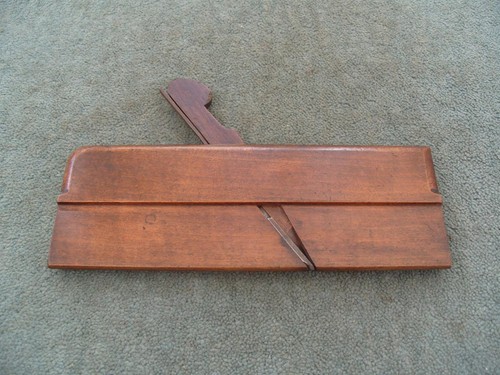18thc round moulding - 18thc, no