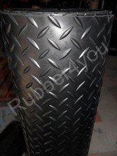 DIAMOND Checker Studded Cab