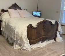 French Provincial louis Xv