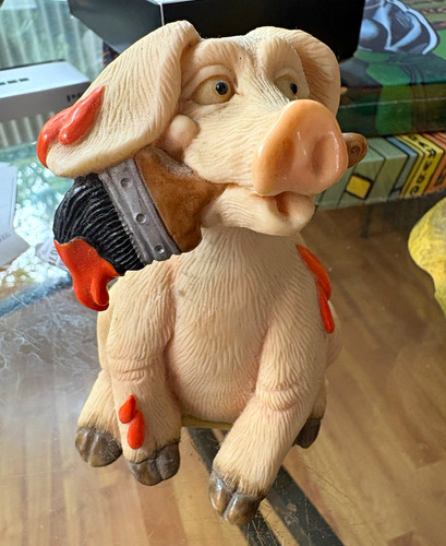 Piggin decorating - piggin', "piggin'