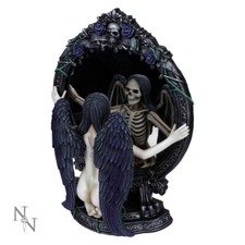Gothic Mirror Fates Relection