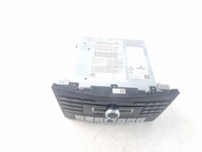 MERCEDES E CLASS STEREO MEDIA