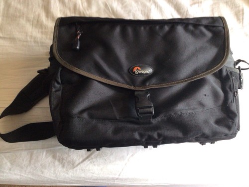 Lowepro nova camera - 5,