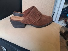 Ariat Western Mules Size 4.5