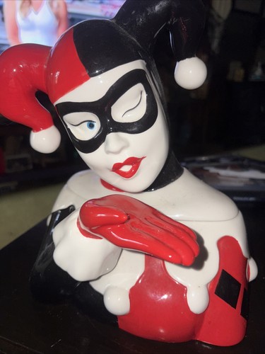 Rare harley quinn cookie jar - cookie,