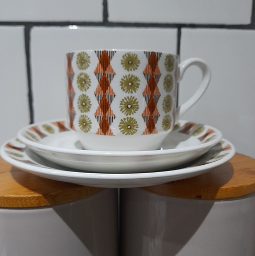 Vintage midwinter chevron cup - vintage,
