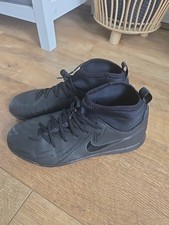 nike indoor football shoes