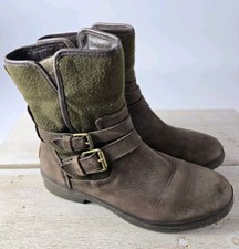UGG Boots Womens 8.5 Simmens