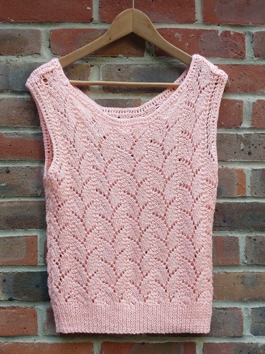 Handknitted size scallop - handknitted, m