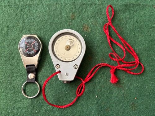 Old compasses - -, compasses.