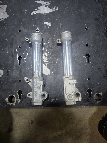 Aprilia 125 fork lowers - aprilia, sr