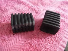 KAWASAKI GPZ400R  600R ? Frame to Fuel Tank Mounting Rubbers x 2