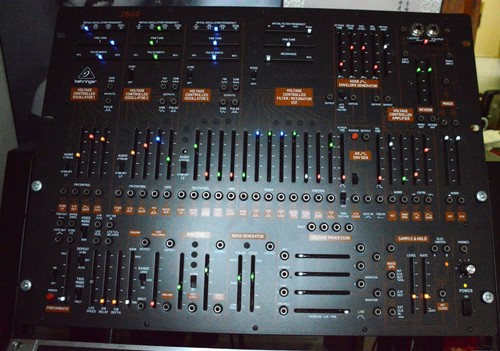Behringer 2600 semi - behringer,