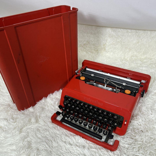 Olivetti valentine typewriter - valentine,