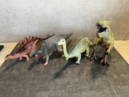Toy dinosaurs set 4 - set,