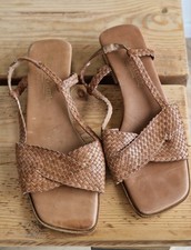 Vintage RUSSELL & BROMLEY Tan