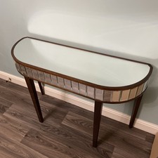 Laura Ashley “Capri”