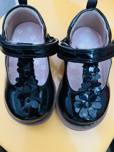 Girl shoes - ,