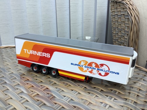 Corgi model truck scale - truck,
