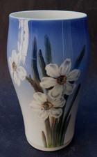 PRETTY ROYAL COPENHAGEN FLORAL