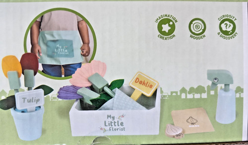 Wooden role play accessories - role,