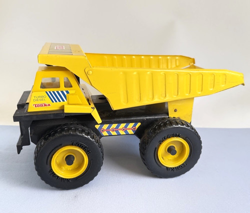Large vintage 1980s tonka - large, tin