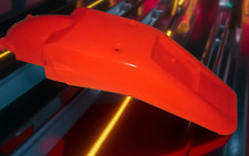 NEW  RED HONDA XR250 XR400 FENDER REAR XR 250 400 PLASTIC MUDGUARD 1996 2004 