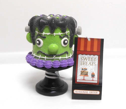 Sweet treats halloween - treats,