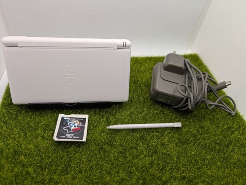 Nintendo lite console polar - nintendo,
