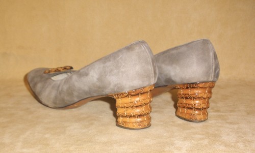 1960 ladies gray suede shoes - 1960's,