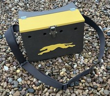 FERRET BOW BACK PAINTED CARRY