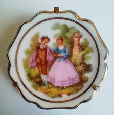 Vintage Limoges porcelain brooch, Fragonard design.