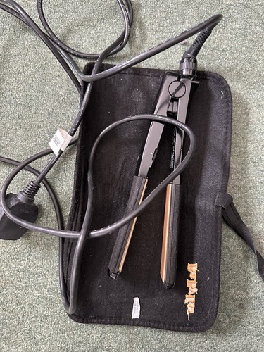 Babyliss hair straightener - hair,