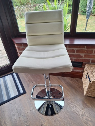 Deluxe chrome bar - chrome, stools