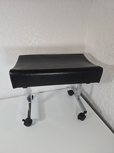 Adjustable footstool wheels - footstool, on