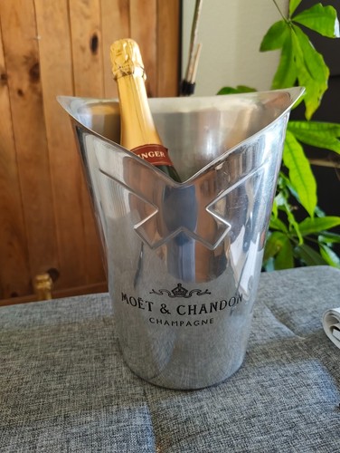 Vintage french champagne moet - french,