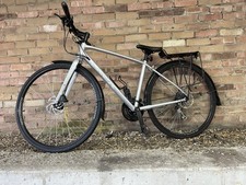 Trek FX 2 Disc Size 17” Frame 28 “wheels