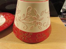 Stunning YANKEE CANDLE