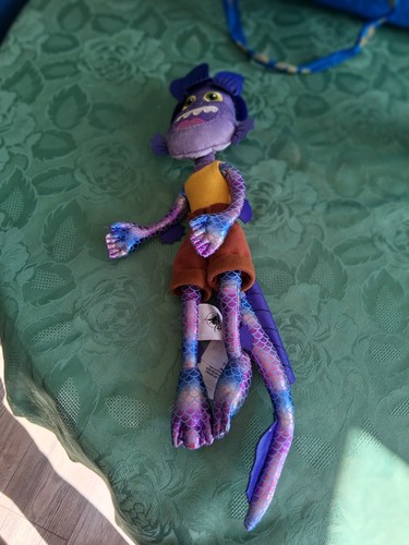 Exclusive disney store luca - disney,