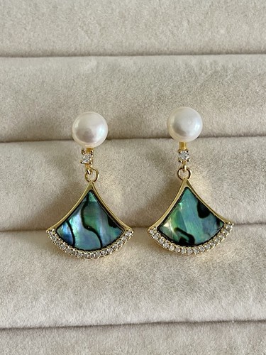 Natural freshwater pearls - natural,