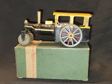 VINTAGE OLD CAST IRON ROAD