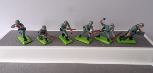 Britains deetail ww2 - ,